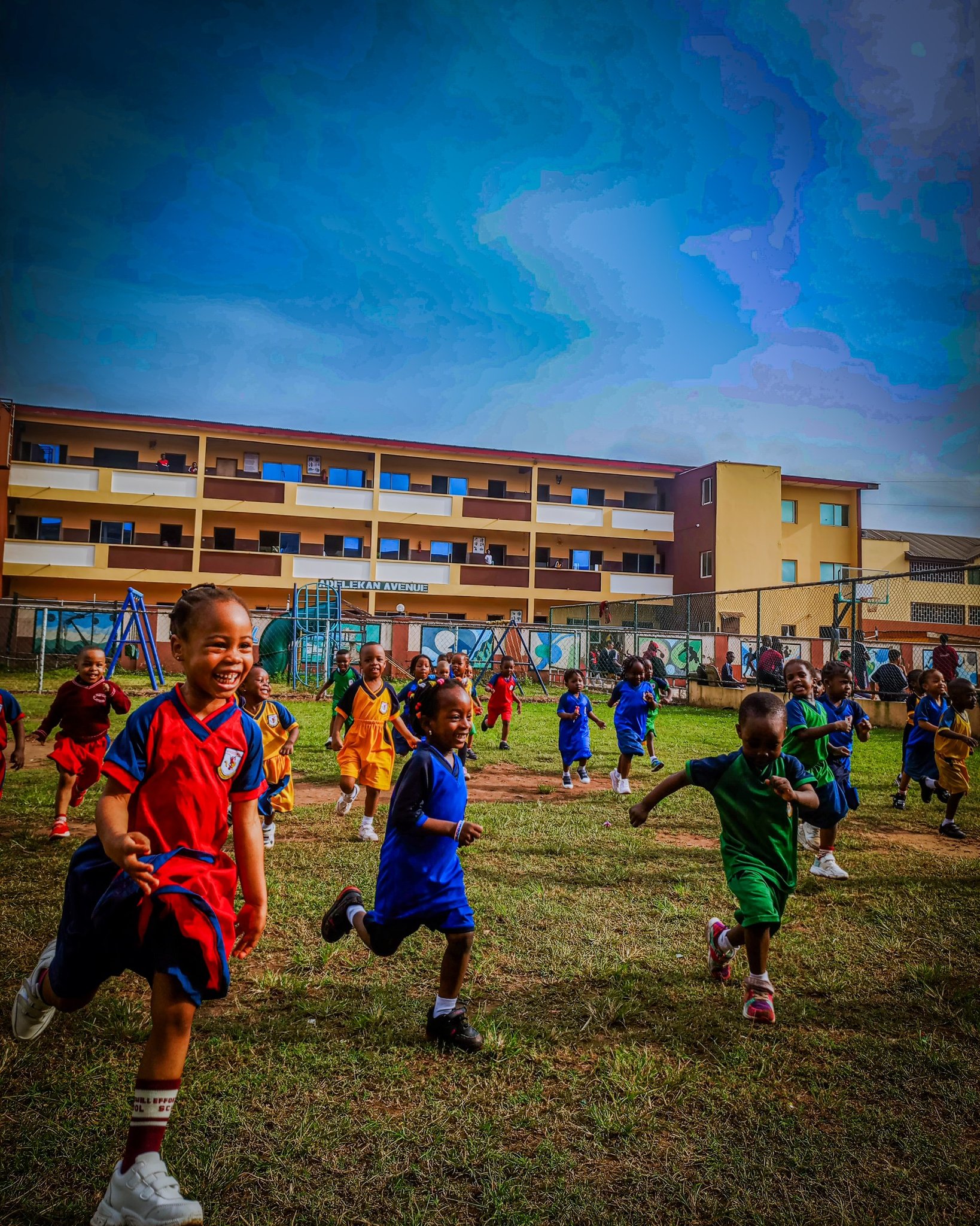 gallery-02 effortswill-schools-students-running-playing
